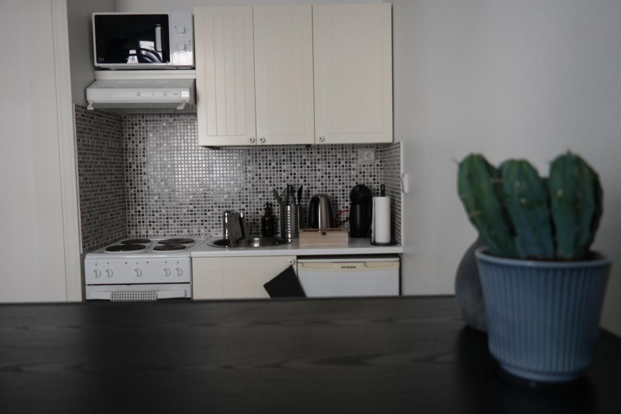Modern Equipped Studio In Vibrant Kallio, Near Transit & Dining Spots Helsinki Buitenkant foto